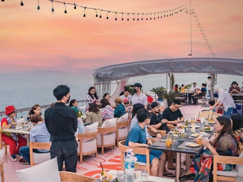 Romantic Sunset Cruise Dinner