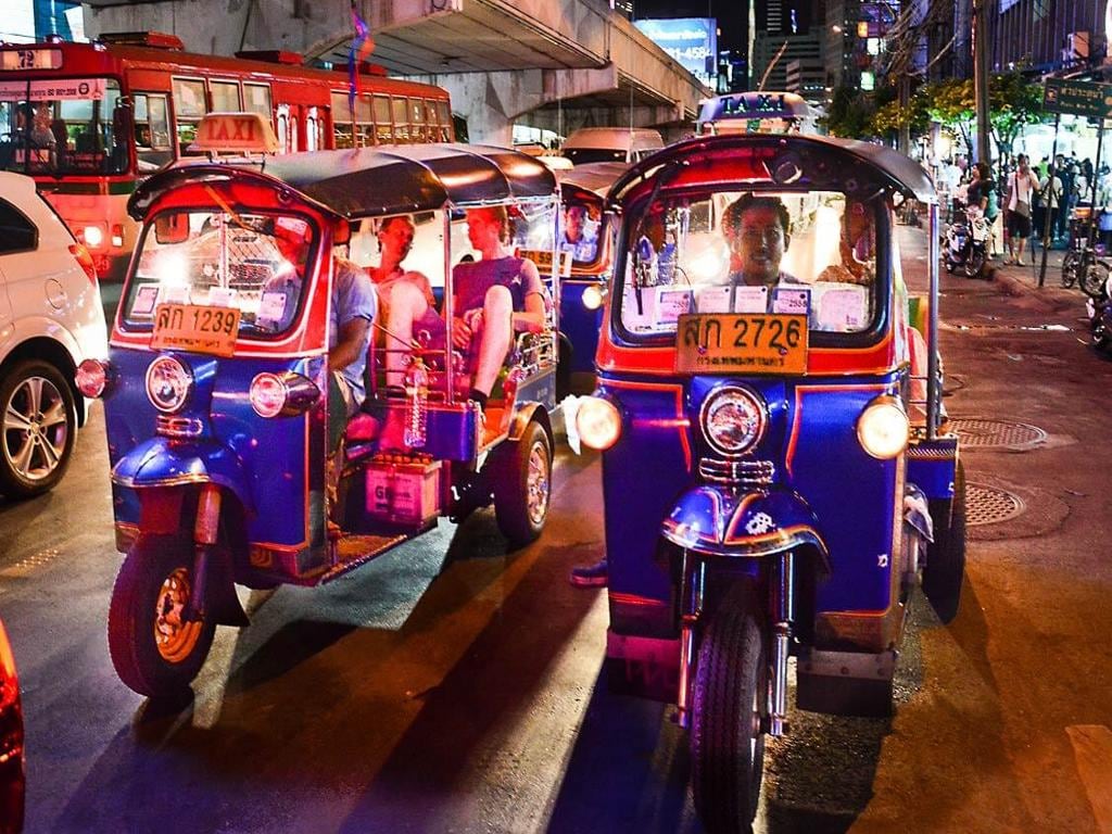 Fascinating Sunset Tuk Tuk Experience