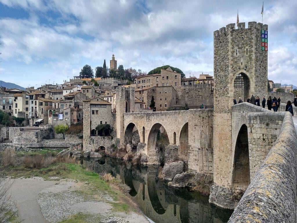 Besalú and Medieval Towns - Full-Day Private Tour