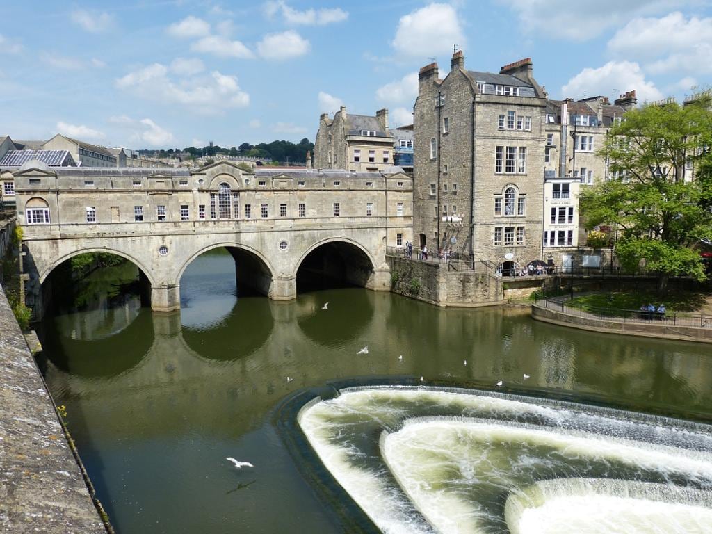 Visit Stonehenge and Historic Bath: Private Full-Day Tour