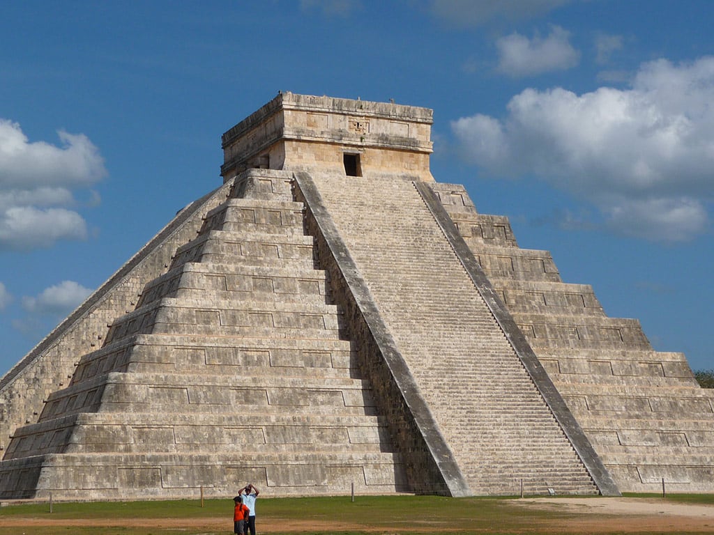 Chichen Itza, Cenote Hubiku, Lunch and Valladolid Tour