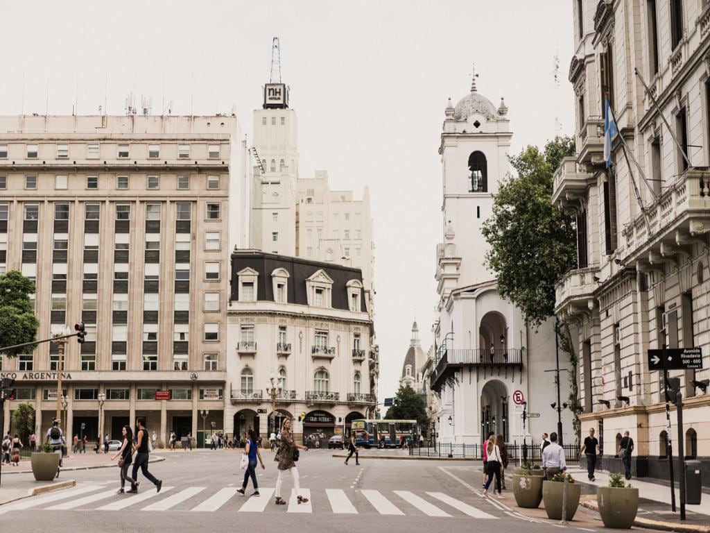 Buenos Aires Package: Transfers and City Tour