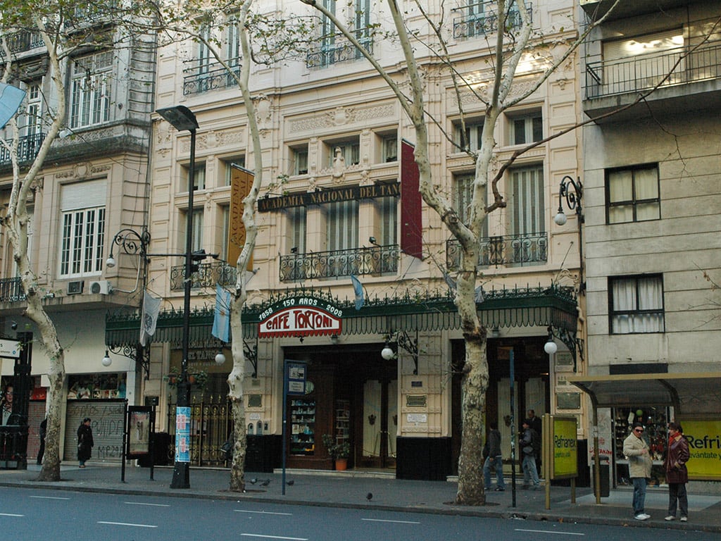 Buenos Aires and its Passions: Tango and Football - Half-Day Tour