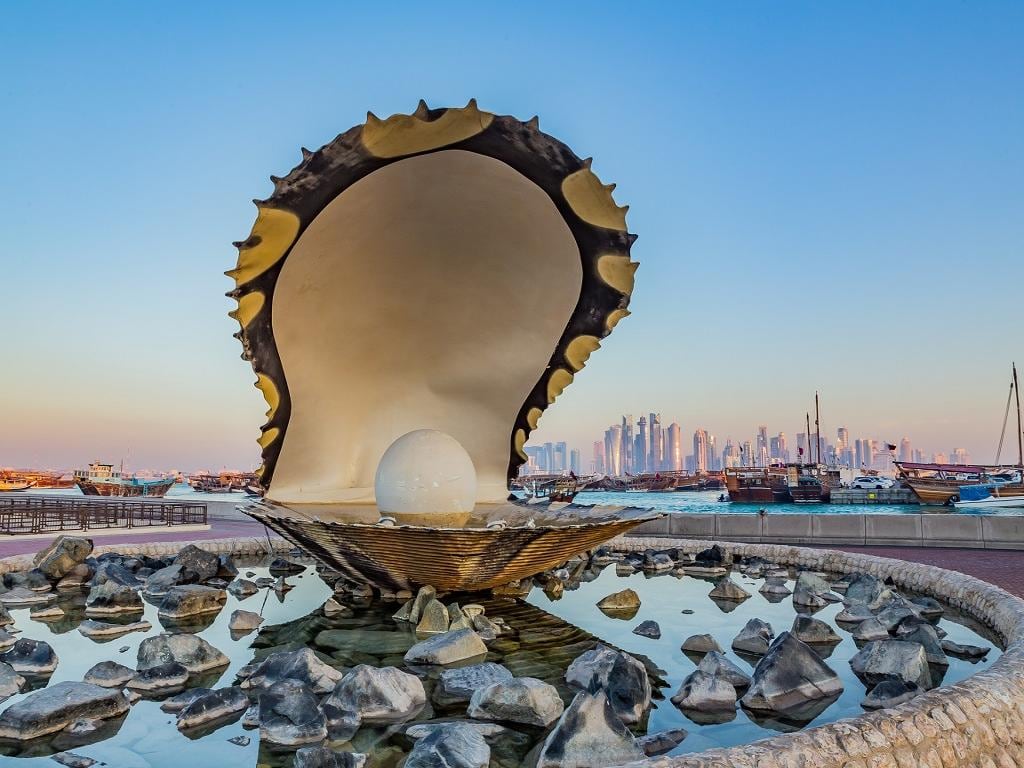 Explore Doha with Katara Cultural Village and The Pearl - Tour