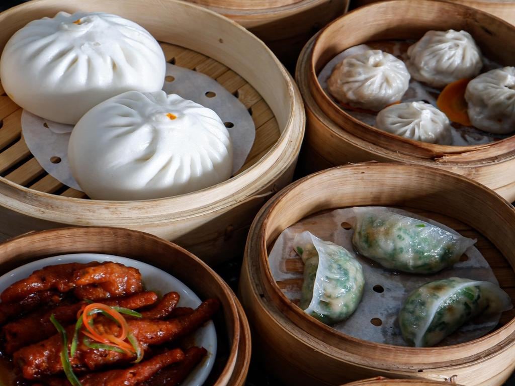 Discover Binondo's Chinatown by Walking and Tasting – Half-Day Tour
