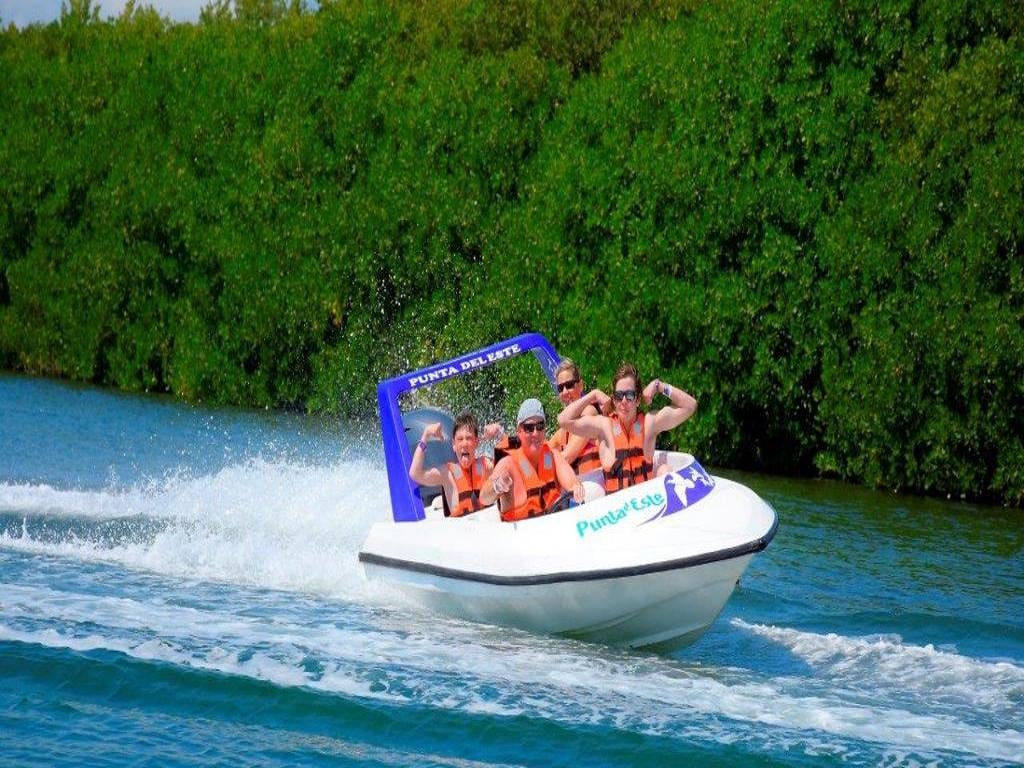 Drive your own Boat and Snorkel in Coral Reef