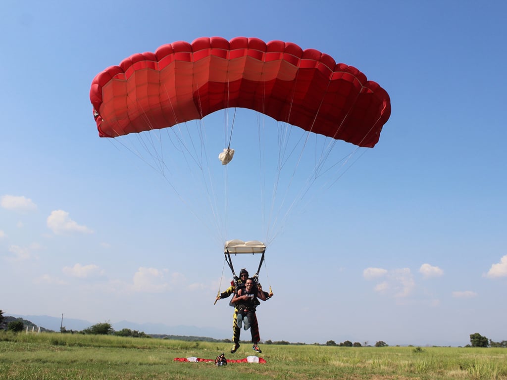 Parachuting in Flandes