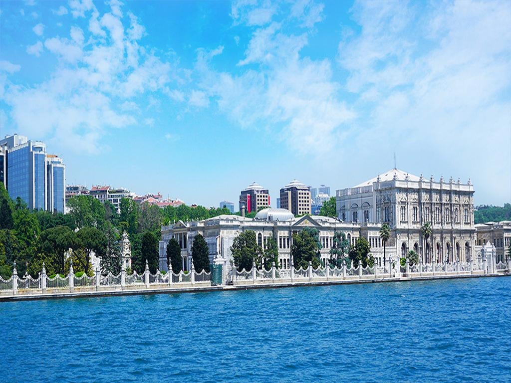 Dolmabahce Palace Ticket and Harem with Audioguide - Skip the Line Ticket