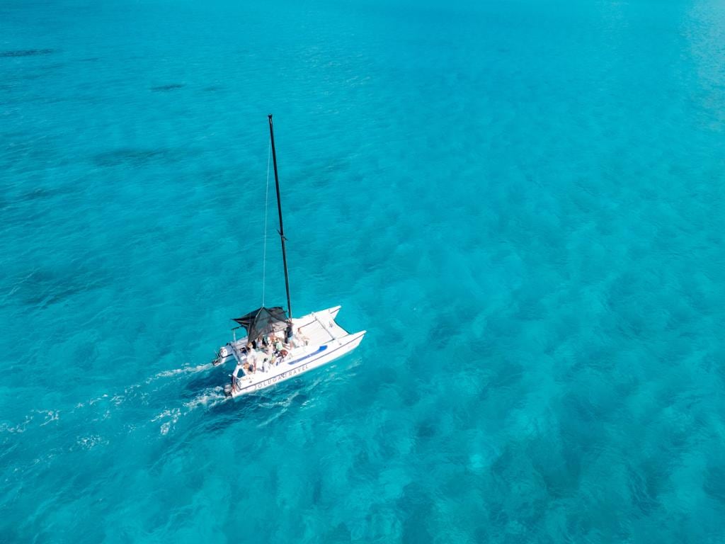 Isla Mujeres by Catamaran Tour with Snorkel and Lunch