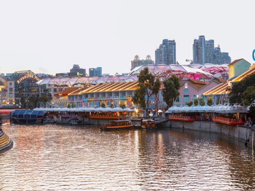 Singapore 360: Bumboat and Singapore Flyer - Private Tour with Aiport Return Transfer