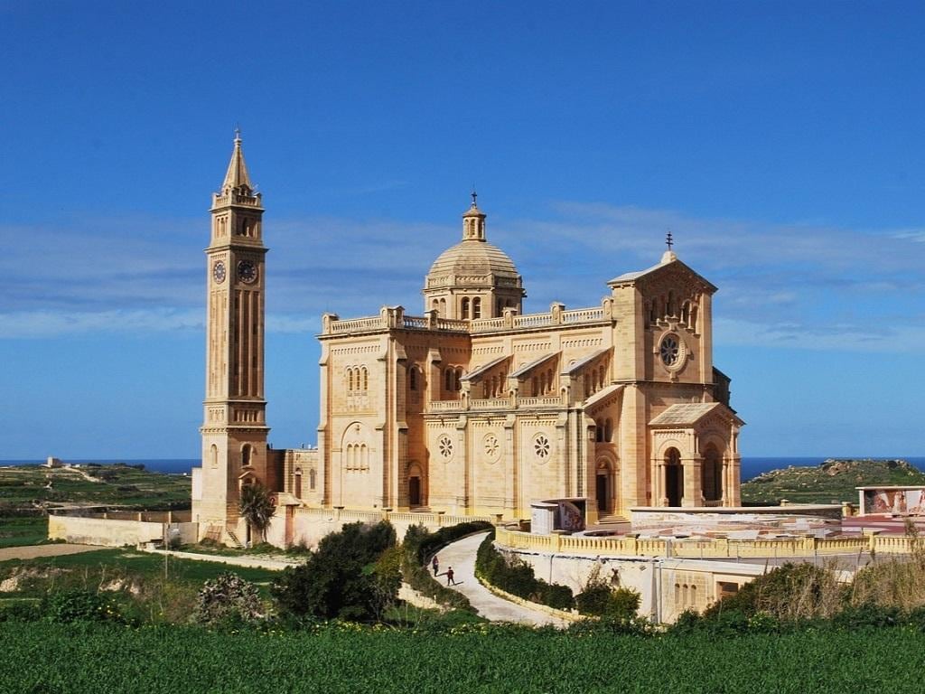 Discover Gozo - Full-Day Private Tour
