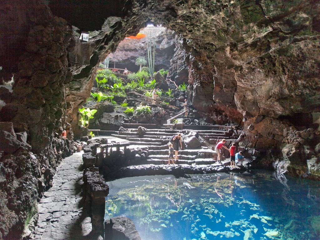 The Essence of Lanzarote with Timanfaya National Park, Cueva de Los Verdes and Jameos del Agua