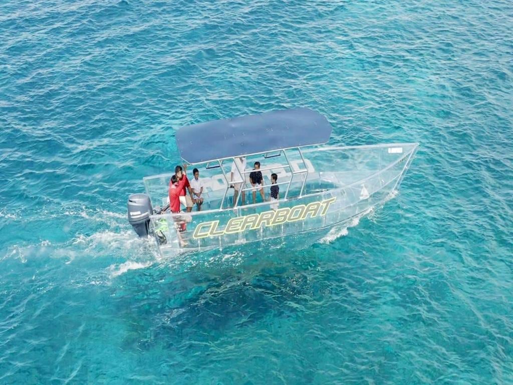 Clear Boat Cancun Colors Tour