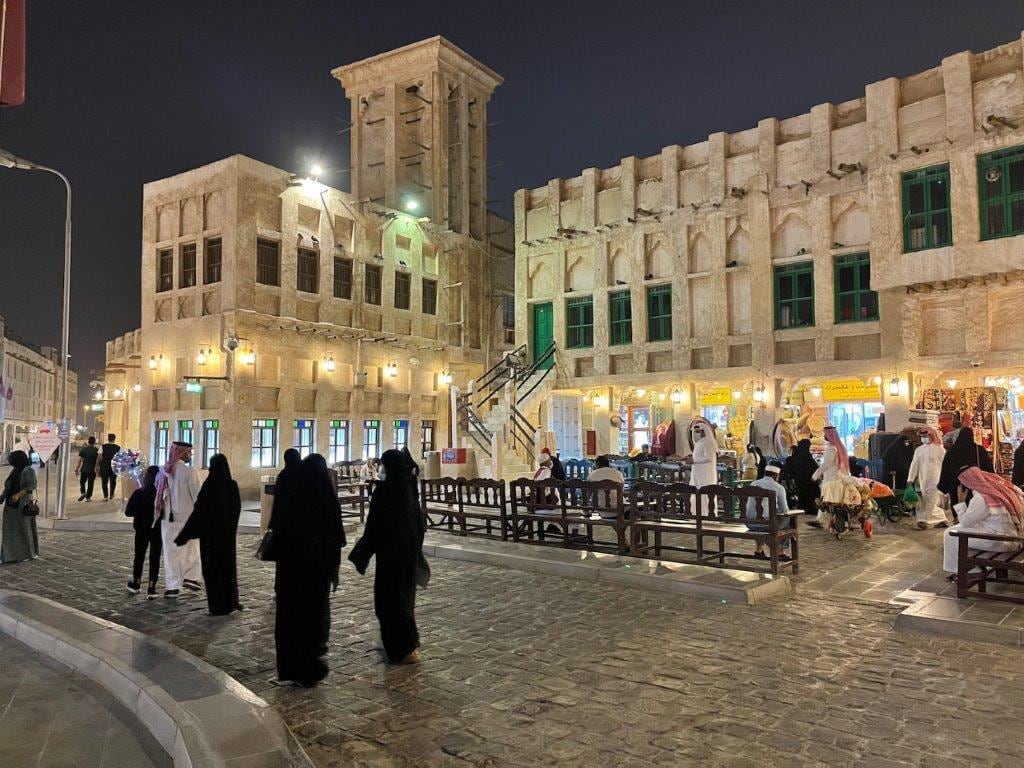 Visit Souq Waqif with Dinner