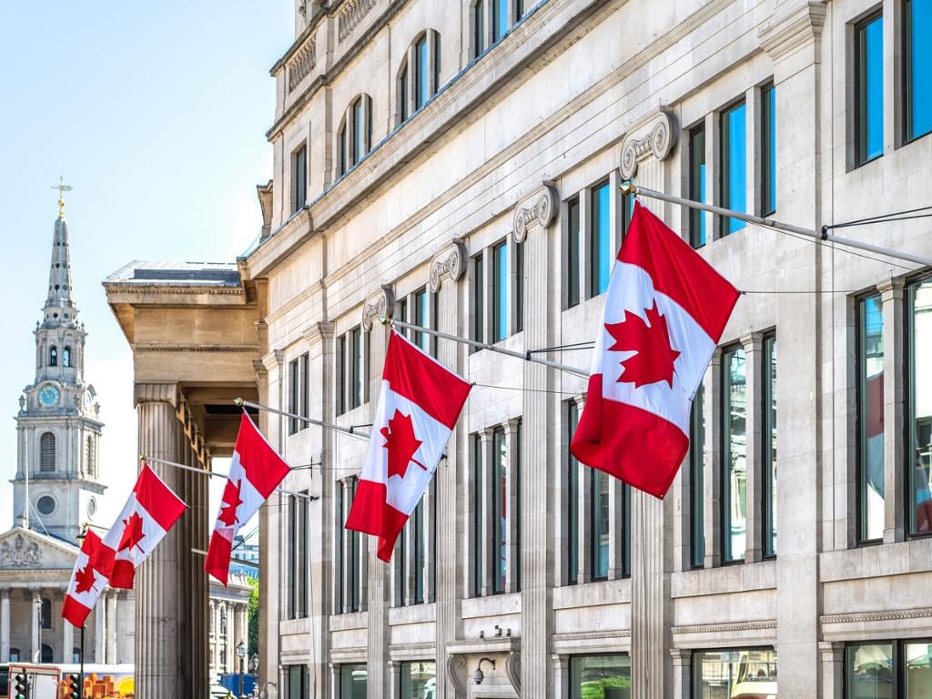 Uncovering Canadian Heritage in Britain - Black Cab Private Tour