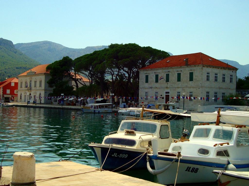 Hvar Private Walking Tour from Hvar