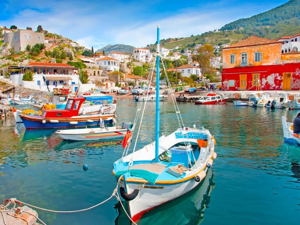 Poros - Hydra - Aegina: One Day Cruise with Lunch