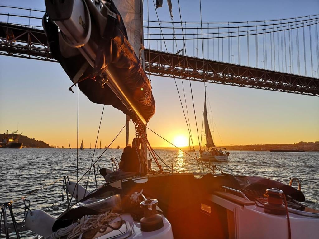 Sunset Sailing Cruise