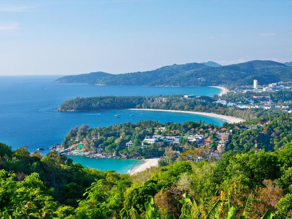 Phuket Island City Tour + Phi Phi Island + Fantasea Show