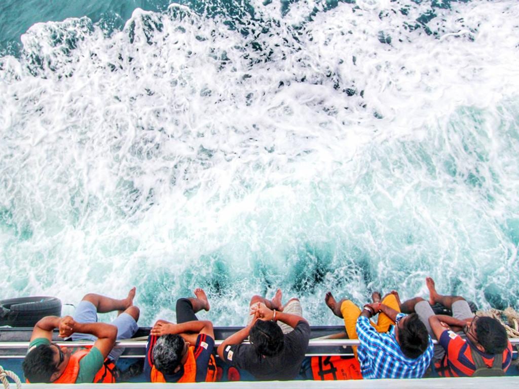 Combo: James Bond Island by Ferry + Fantasea Show