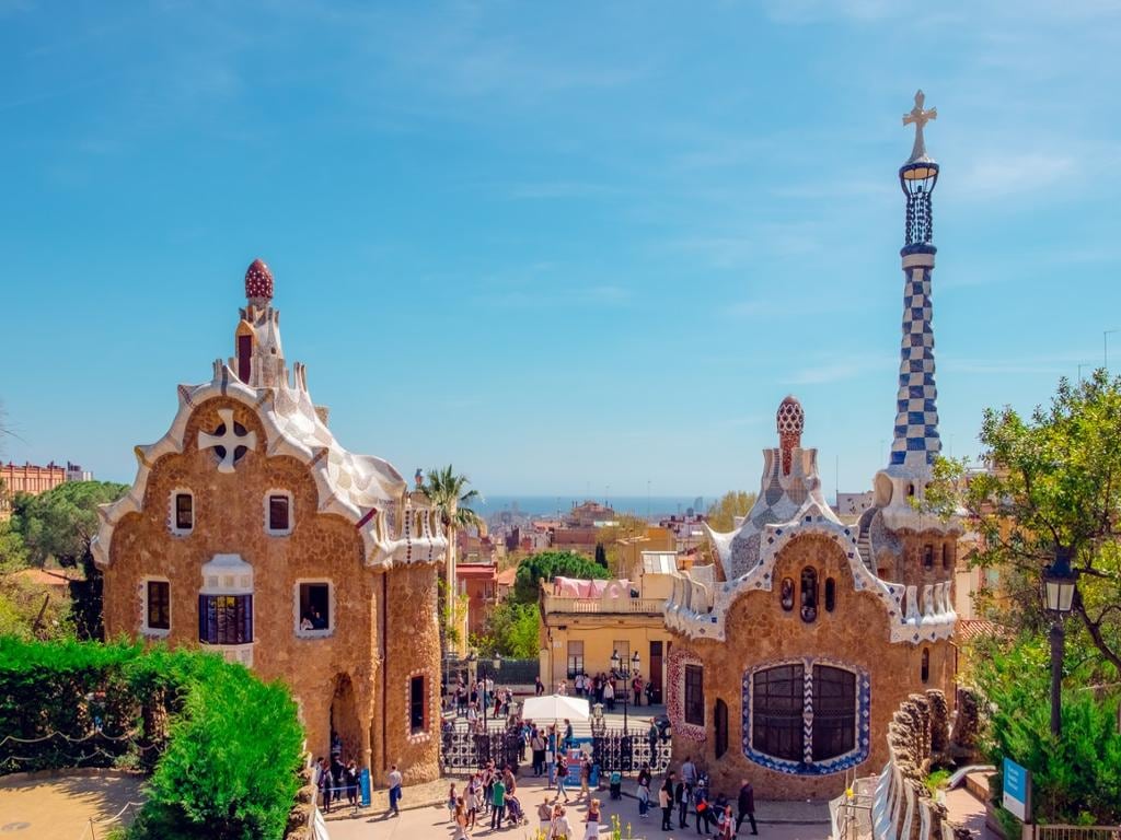 The Gothic Quarter: Private Half-Day Tour with Barcelona Cathedral