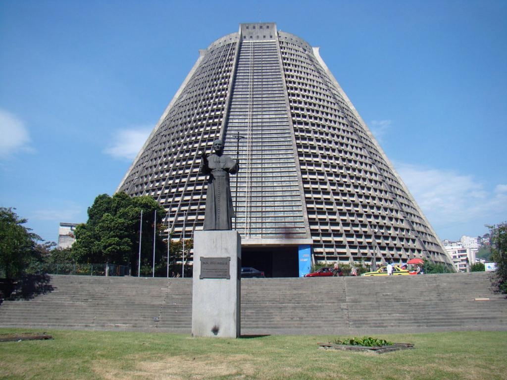 Christ the Redeemer by Minivan and Rio de Janeiro Half Day City Tour