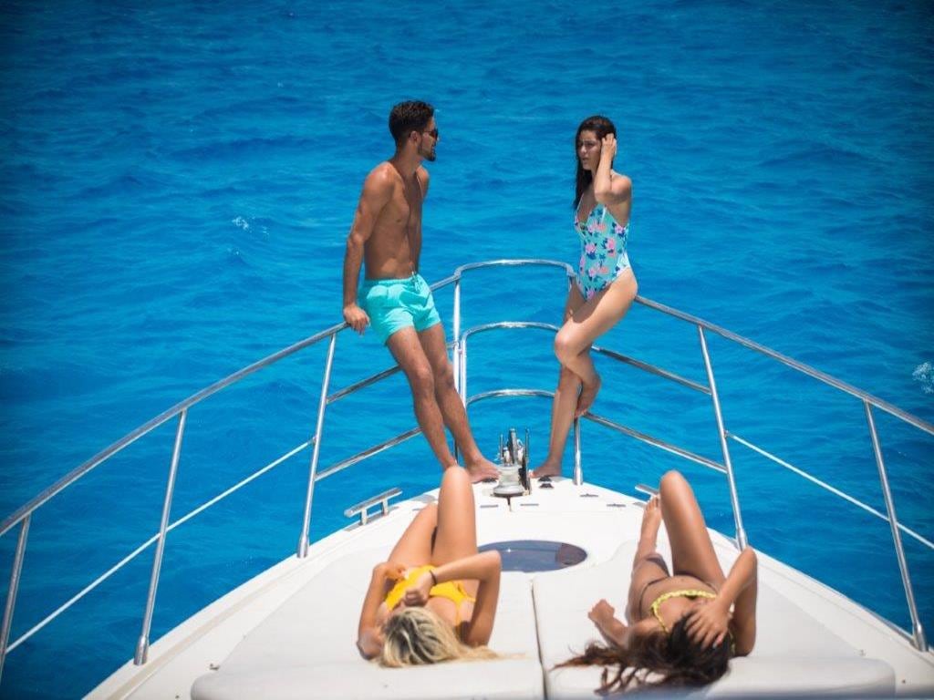 Coast and Fun in a Luxury Yacht Experience - Small Group Half-Day Cruise