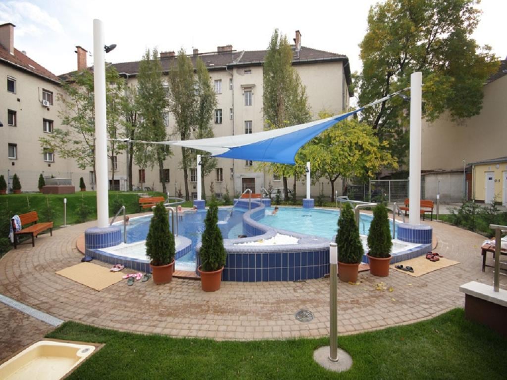 Dandár - Thermal Bath