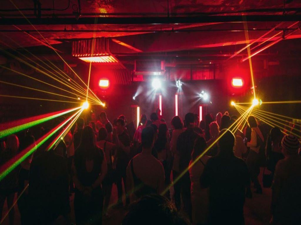 All inclusive Amsterdam Clubbing Pass and Moco Museum