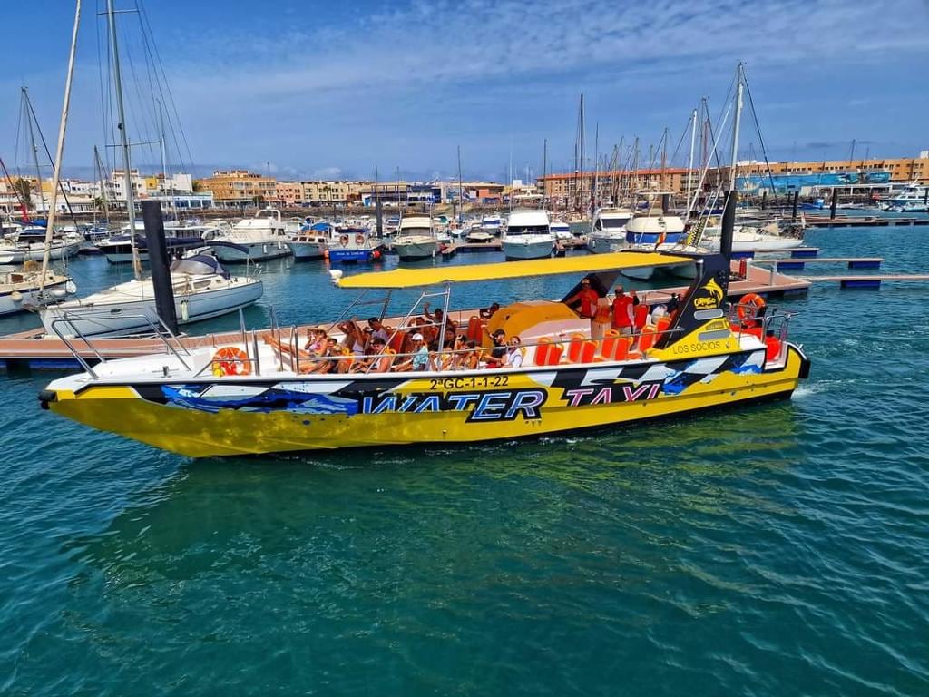 Lobos Island Speedboat Transfers - Return Ticket