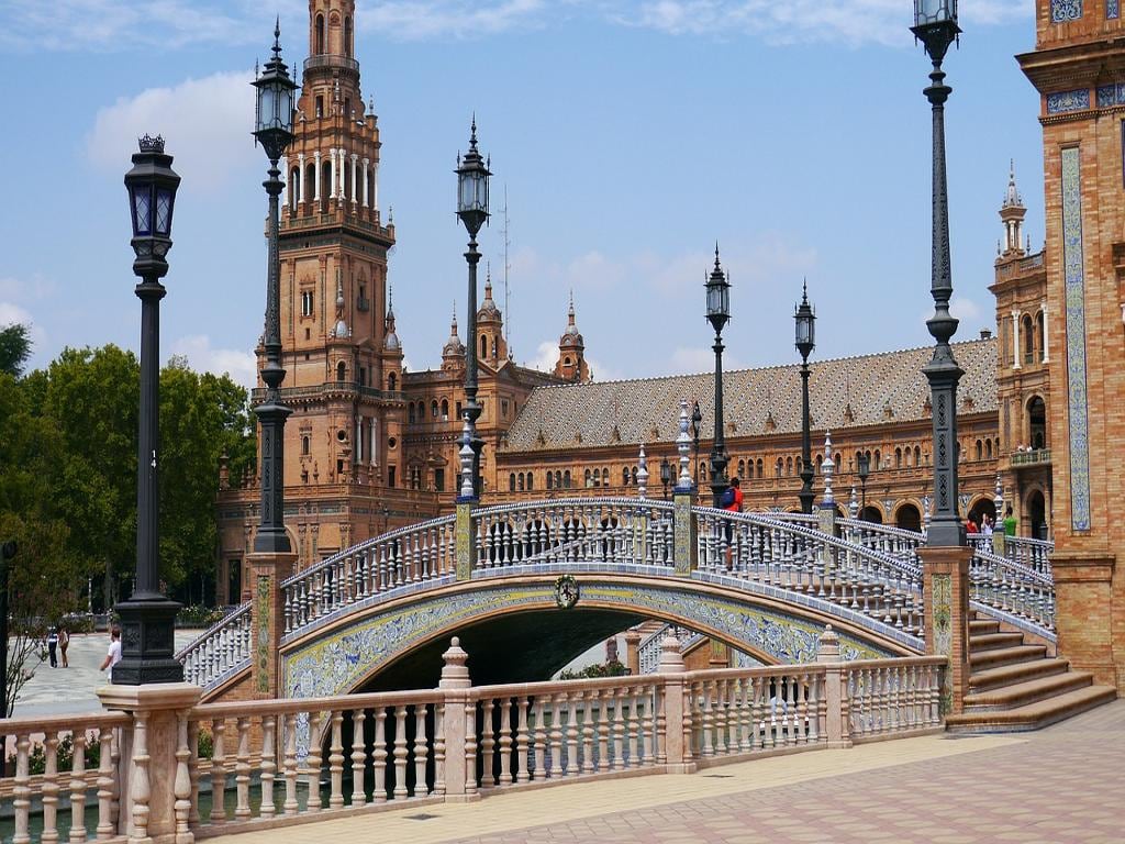 Discover Seville's Special Colour - Private Tour