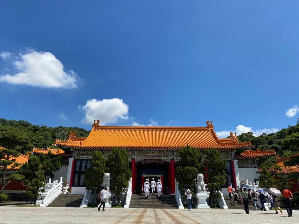 Discover Taipei with National Palace Museum
