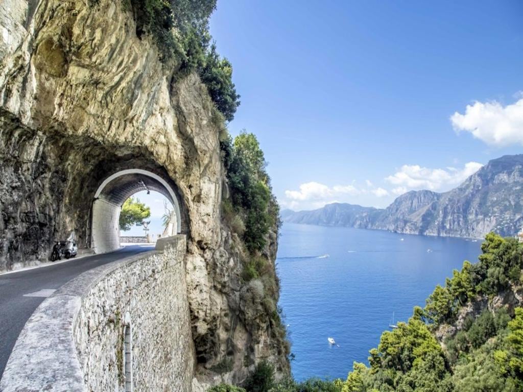 Amalfi Coast and Wine Tasting with Lunch - Tour with Private Transfers