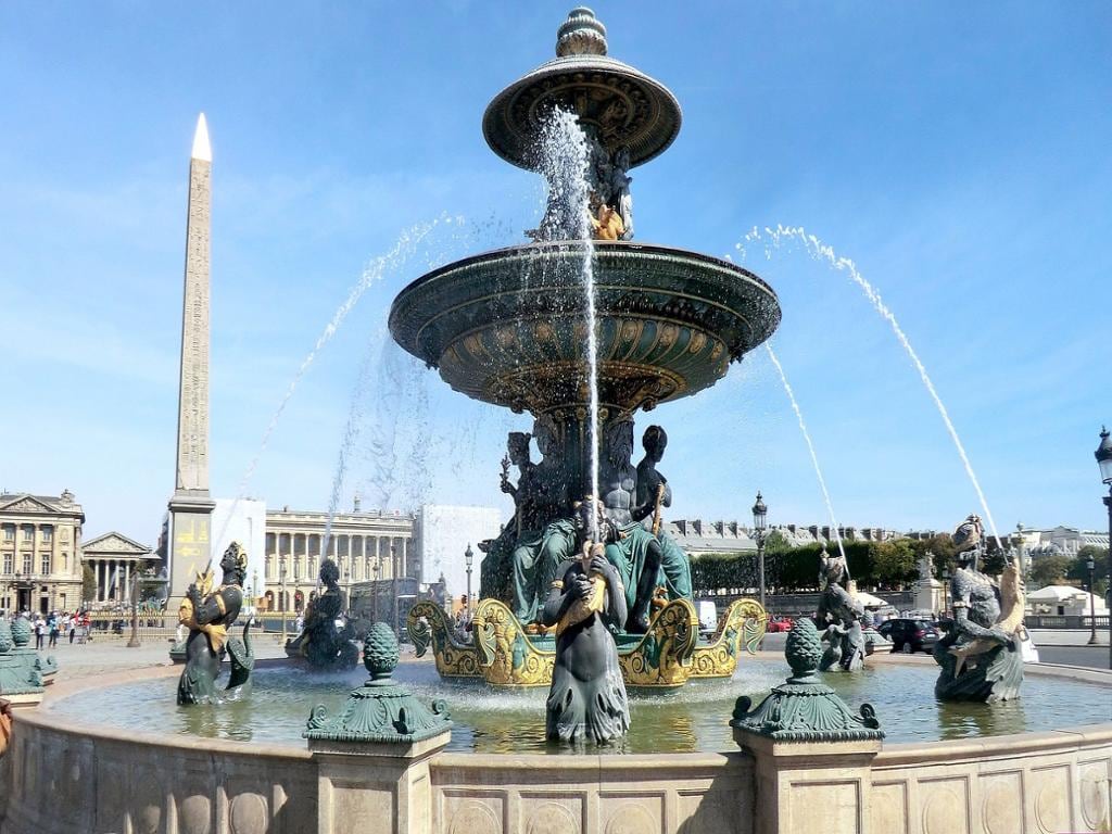 Explore Paris Monumental - Tour & Boat Trip on the Seine
