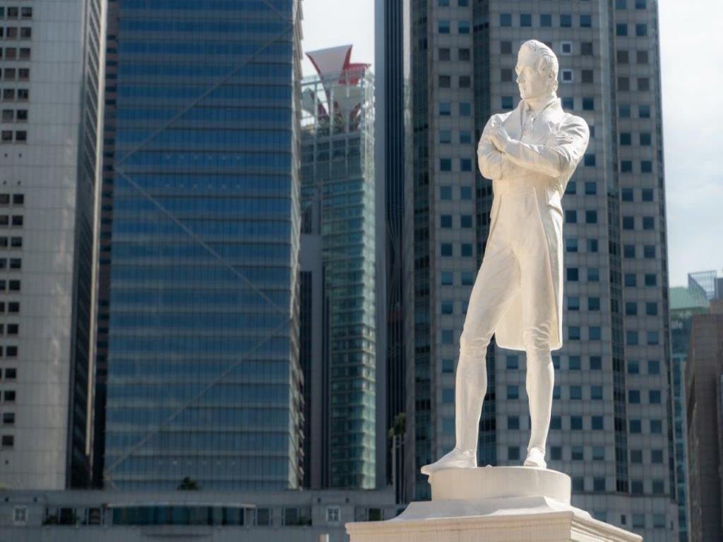 Remembering Sir Stamford Raffles with Singapore Sling - Private Tour