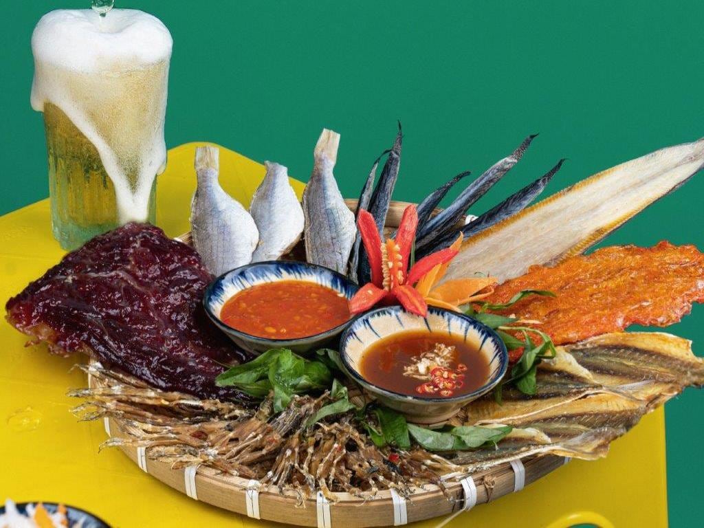 A Saigonese Culinary Adventure - Full-Day Tour