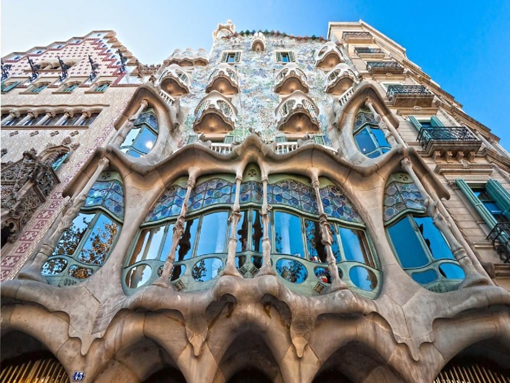 The City of Gaudi - Private Walking Tour
