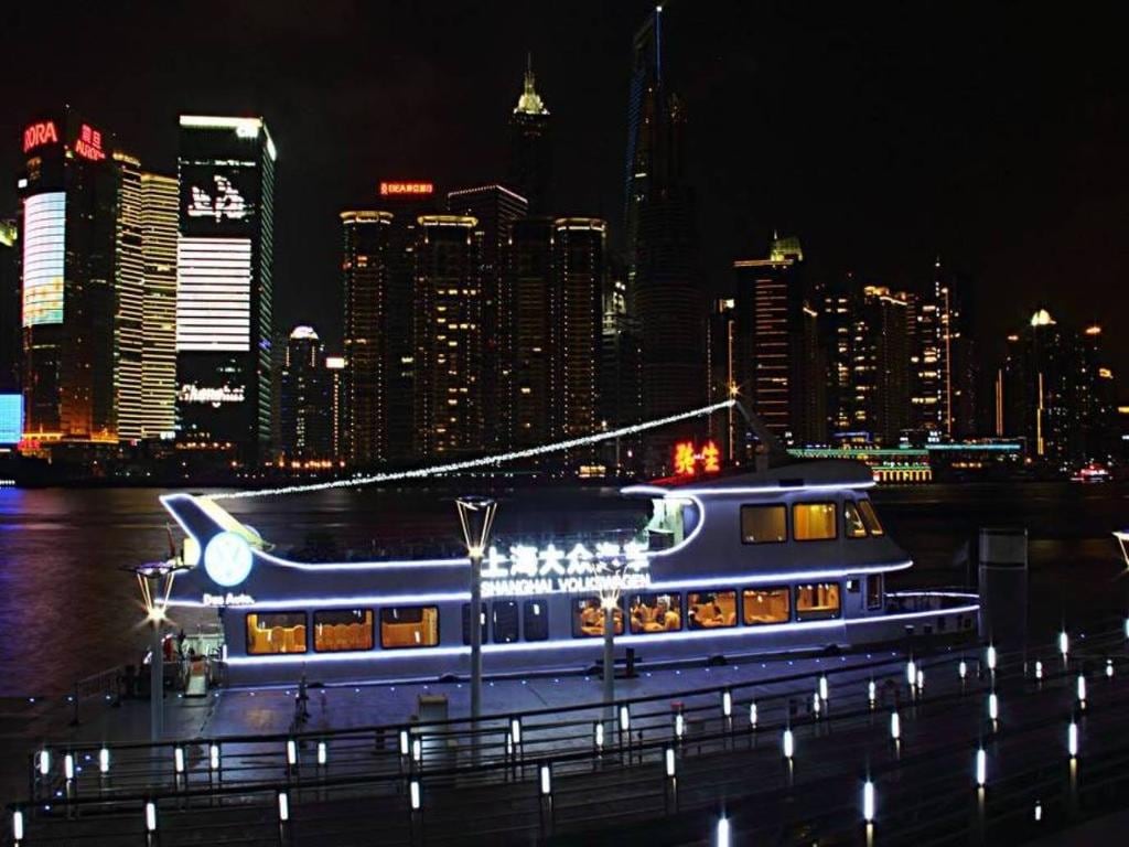 Zhujiajiao Water Town, Night Cruise Tour with Dinner - Private