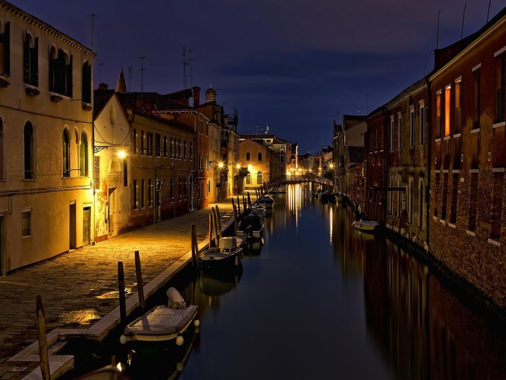 AAA / CAA Member: Private Twilight Tour of Venice's Legends and Mysteries